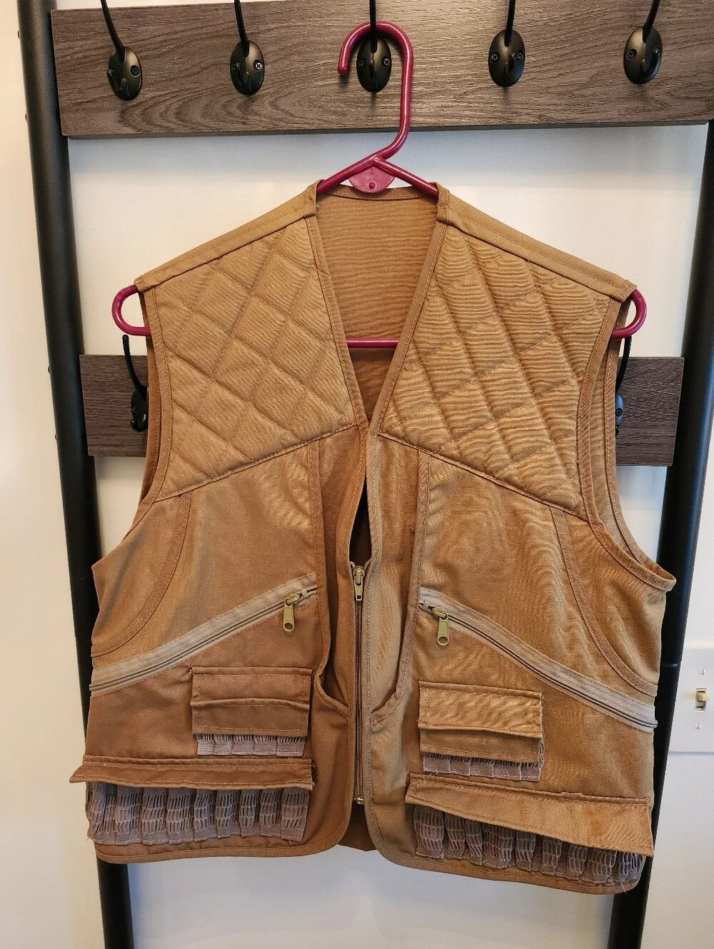 Vintage Mountain Prairie Tan Gaming Vest Size Small